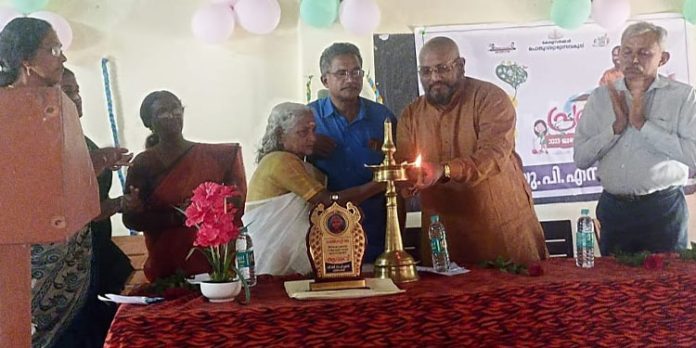 ചങ്ങംങ്കരി ദേവസ്വം ബോർഡ് യു.പി സ്കൂളിൽ പ്രവേശനോത്സവവും യാത്രയയപ്പും നടന്നു ചങ്ങംങ്കരി ദേവസ്വം ബോർഡ് യു.പി സ്കൂളിൽ പ്രവേശനോത്സവവും യാത്രയയപ്പും നടന്നു
