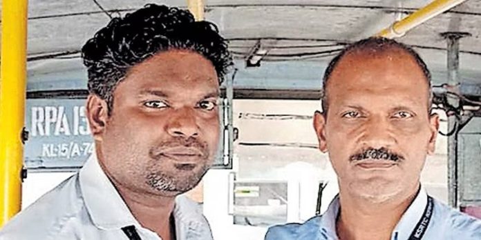 ബസിൽ കുഴഞ്ഞുവീണ അധ്യാപികയെ ജീവനക്കാർ മിന്നൽവേഗത്തിൽ ആശുപത്രിയിലെത്തിച്ചു ബസിൽ കുഴഞ്ഞുവീണ അധ്യാപികയെ ജീവനക്കാർ മിന്നൽവേഗത്തിൽ ആശുപത്രിയിലെത്തിച്ചു