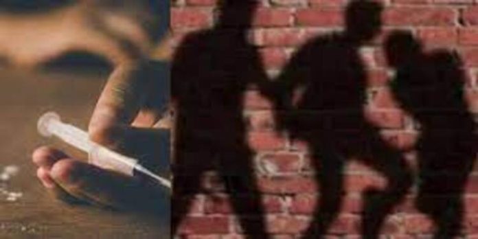 വിനോദയാത്ര പോയി , ഹാപ്പി ഡ്രിങ്ക് നൽകി വലയിലാക്കി ; ലഹരിസംഘത്തിൽ നിന്ന് രക്ഷപ്പെട്ട യുവാവിനെ നാട്ടിലെത്തിച്ചു വിനോദയാത്ര പോയി , ഹാപ്പി ഡ്രിങ്ക് നൽകി വലയിലാക്കി ; ലഹരിസംഘത്തിൽ നിന്ന് രക്ഷപ്പെട്ട യുവാവിനെ നാട്ടിലെത്തിച്ചു