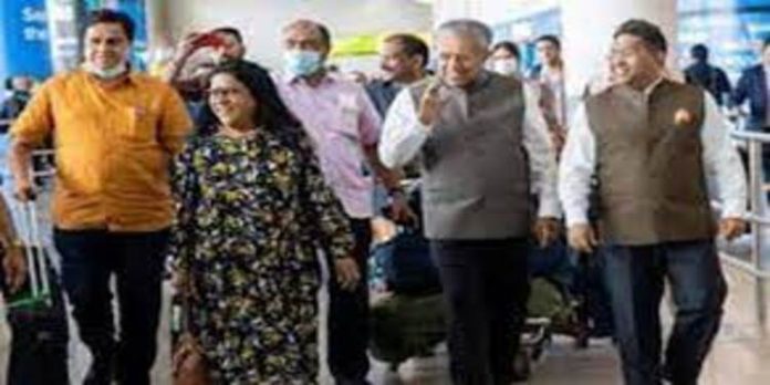 പുകഭീതിയൊഴിയുന്നു ; ന്യൂയോർക്കിൽ ലോക കേരള സംഗമത്തിന് തുടക്കം പുകഭീതിയൊഴിയുന്നു ; ന്യൂയോർക്കിൽ ലോക കേരള സംഗമത്തിന് തുടക്കം