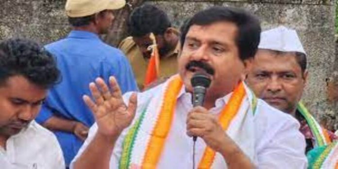 മുന്മന്ത്രി വി എസ് ശിവകുമാറിന് വീണ്ടും ഇഡി നോട്ടീസ് ; നാളെ ചോദ്യം ചെയ്യലിന് ഹാജരാകണം മുന്മന്ത്രി വി എസ് ശിവകുമാറിന് വീണ്ടും ഇഡി നോട്ടീസ് ; നാളെ ചോദ്യം ചെയ്യലിന് ഹാജരാകണം