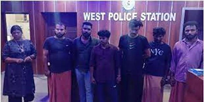 പണമിരട്ടിപ്പിക്കൽ തട്ടിപ്പ്, റിട്ട. ബാങ്ക് മാനേജരില്നിന്ന് 60ലക്ഷം തട്ടി: അഭിഭാഷകയും കൂട്ടാളികളും കുടുങ്ങി പണമിരട്ടിപ്പിക്കൽ തട്ടിപ്പ്, റിട്ട. ബാങ്ക് മാനേജരില്നിന്ന് 60ലക്ഷം തട്ടി: അഭിഭാഷകയും കൂട്ടാളികളും കുടുങ്ങി