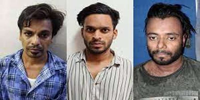 യുവാവിനെ തട്ടിക്കൊണ്ടുപോയി മോചനദ്രവ്യം ആവശ്യപ്പെട്ട് മര്ദ്ദനം ; മൂന്നംഗ സംഘം അറസ്റ്റില് യുവാവിനെ തട്ടിക്കൊണ്ടുപോയി മോചനദ്രവ്യം ആവശ്യപ്പെട്ട് മര്ദ്ദനം ; മൂന്നംഗ സംഘം അറസ്റ്റില്