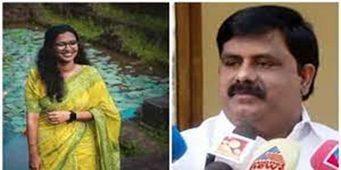 വിദ്യയെ ഒളിപ്പിച്ചതിന് പിന്നിൽ വൻ രാഷ്ട്രീയ ഗൂഢാലോചനയെന്ന് കോൺഗ്രസ് വിദ്യയെ ഒളിപ്പിച്ചതിന് പിന്നിൽ വൻ രാഷ്ട്രീയ ഗൂഢാലോചനയെന്ന് കോൺഗ്രസ്