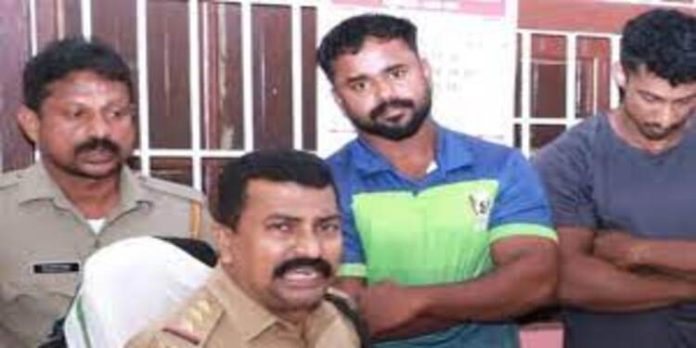 തൃശൂരില് വന് എംഡിഎംഎ , കഞ്ചാവ് വേട്ട ; മുന് മിസ്റ്റര് കേരള റണ്ണര്അപ്പും എന്ജിനീയറും അറസ്റ്റില് തൃശൂരില് വന് എംഡിഎംഎ , കഞ്ചാവ് വേട്ട ; മുന് മിസ്റ്റര് കേരള റണ്ണര്അപ്പും എന്ജിനീയറും അറസ്റ്റില്