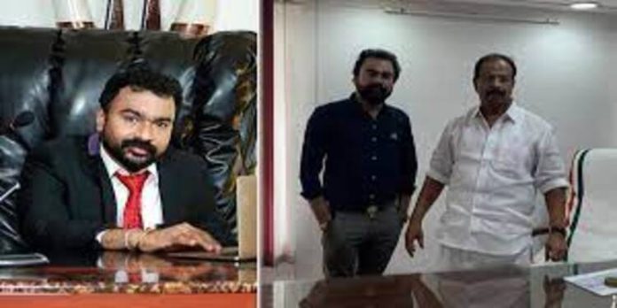 മോന്സണ് കൈമാറിയത് 10 ലക്ഷം ; സുധാകരന് വാങ്ങുന്നത് കണ്ടെന്ന് വെളിപ്പെടുത്തൽ മോന്സണ് കൈമാറിയത് 10 ലക്ഷം ; സുധാകരന് വാങ്ങുന്നത് കണ്ടെന്ന് വെളിപ്പെടുത്തൽ