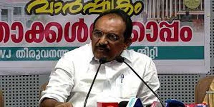 കൈതോലപ്പായ പണം കടത്ത്: പിണറായി മോദിക്ക് പഠിക്കുന്നു, പരാതിയിൽ മറുപടിയില്ലെന്ന് ബെന്നി ബഹന്നാൻ കൈതോലപ്പായ പണം കടത്ത്: പിണറായി മോദിക്ക് പഠിക്കുന്നു, പരാതിയിൽ മറുപടിയില്ലെന്ന് ബെന്നി ബഹന്നാൻ
