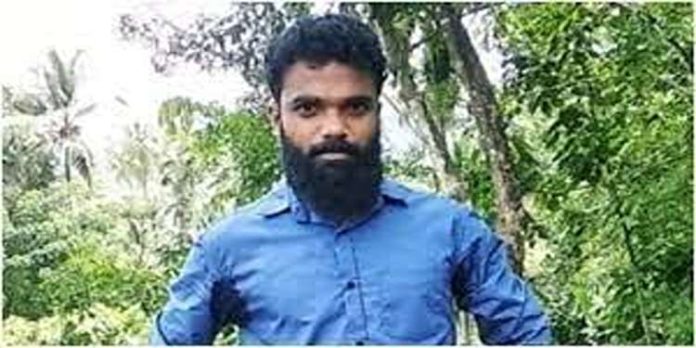 കര്ണാടകയില് വാഹനാപകടത്തില് മലയാളി മരിച്ചു ; ഒരാള്ക്ക് പരിക്ക് കര്ണാടകയില് വാഹനാപകടത്തില് മലയാളി മരിച്ചു ; ഒരാള്ക്ക് പരിക്ക്