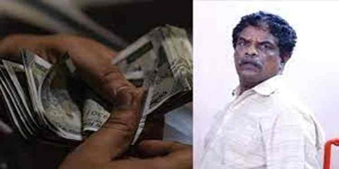 കൊല്ലത്ത് ഭിക്ഷക്കാരന്റെ പണം മോഷ്ടിച്ച, ‘സെക്യൂരിറ്റി’ പിടിയിലായി കൊല്ലത്ത് ഭിക്ഷക്കാരന്റെ പണം മോഷ്ടിച്ച, ‘സെക്യൂരിറ്റി’ പിടിയിലായി