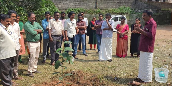 സഹകരണ വകുപ്പ് നെറ്റ് സീറോ എമിഷന് പദ്ധതി ഉദ്ഘാടനം ചെയ്തു സഹകരണ വകുപ്പ് നെറ്റ് സീറോ എമിഷന് പദ്ധതി ഉദ്ഘാടനം ചെയ്തു