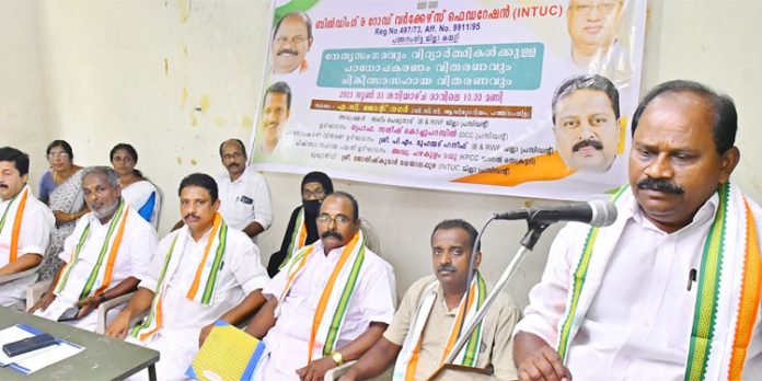 പെന്ഷന് ഉടന് വിതരണം ചെയ്യണം : പ്രൊഫ. സതീഷ് കൊച്ചു പറമ്പില് പെന്ഷന് ഉടന് വിതരണം ചെയ്യണം : പ്രൊഫ. സതീഷ് കൊച്ചു പറമ്പില്