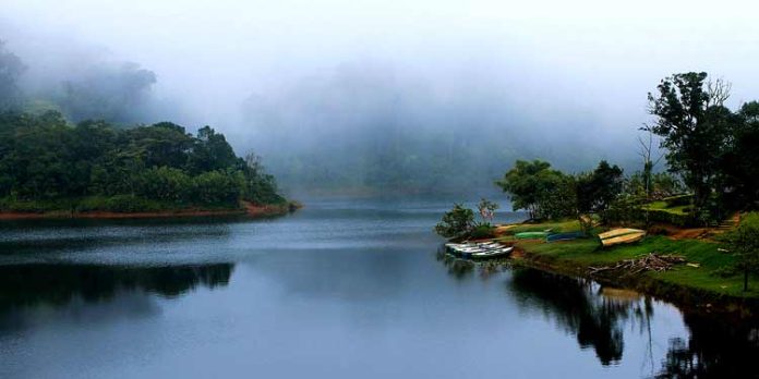 കേരളത്തിലെ തന്നെ ഏറ്റവും മനോഹരമായ ഒരു സ്ഥലം ; പോയാലോ അവിടേക്ക് കേരളത്തിലെ തന്നെ ഏറ്റവും മനോഹരമായ ഒരു സ്ഥലം ; പോയാലോ അവിടേക്ക്