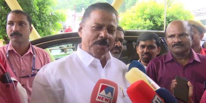മാധ്യമങ്ങളെ കേസില് കുടുക്കുമെന്ന് പറഞ്ഞിട്ടില്ല ; മലക്കം മറിഞ്ഞ് ഗോവിന്ദന് മാധ്യമങ്ങളെ കേസില് കുടുക്കുമെന്ന് പറഞ്ഞിട്ടില്ല ; മലക്കം മറിഞ്ഞ് ഗോവിന്ദന്