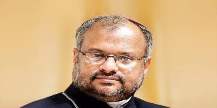 ജലന്തർ ബിഷപ് സ്ഥാനത്തുനിന്ന് ഫ്രാങ്കോ മുളയ്ക്കൽ രാജിവച്ചു ജലന്തർ ബിഷപ് സ്ഥാനത്തുനിന്ന് ഫ്രാങ്കോ മുളയ്ക്കൽ രാജിവച്ചു