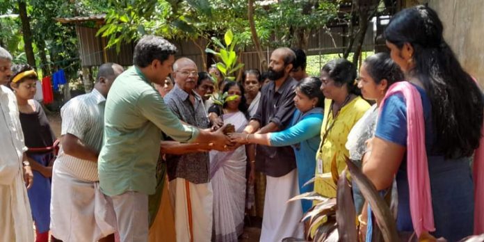 സ്നേഹപ്രയാണം 131-ാം ദിന സംഗമത്തിന്റ ഉദ്ഘാടനവും പരിസ്ഥിതിദിനാചരണവും ഗാന്ധിഭവനിൽ നടന്നു സ്നേഹപ്രയാണം 131-ാം ദിന സംഗമത്തിന്റ ഉദ്ഘാടനവും പരിസ്ഥിതിദിനാചരണവും ഗാന്ധിഭവനിൽ നടന്നു