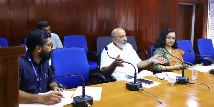 തിരുവല്ല മണ്ഡലത്തിലെ വികസന പദ്ധതി പുരോഗതി അവലോകനം ചെയ്തു തിരുവല്ല മണ്ഡലത്തിലെ വികസന പദ്ധതി പുരോഗതി അവലോകനം ചെയ്തു