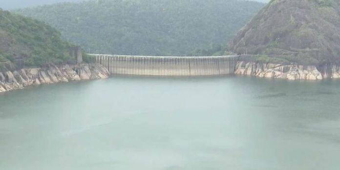 പ്രതീക്ഷയ്ക്കൊത്ത് മഴയില്ല ; ജലനിരപ്പ് ഉയരാതെ ഇടുക്കി ; പ്രതിസന്ധി പ്രതീക്ഷയ്ക്കൊത്ത് മഴയില്ല ; ജലനിരപ്പ് ഉയരാതെ ഇടുക്കി ; പ്രതിസന്ധി