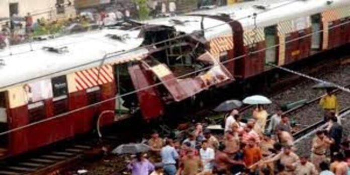 മുംബൈ ട്രെയിൻ സ്ഫോടന കേസിലെ പിടികിട്ടാപ്പുള്ളി കാനഡയിൽ പിടിയിൽ മുംബൈ ട്രെയിൻ സ്ഫോടന കേസിലെ പിടികിട്ടാപ്പുള്ളി കാനഡയിൽ പിടിയിൽ