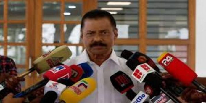 ഇനിയും കേസെടുക്കും ; ഏഷ്യാനെറ്റ് ന്യൂസ് റിപ്പോർട്ടര്ക്കെതിരായ നടപടിയെ ന്യായീകരിച്ച് സിപിഎം ഇനിയും കേസെടുക്കും ; ഏഷ്യാനെറ്റ് ന്യൂസ് റിപ്പോർട്ടര്ക്കെതിരായ നടപടിയെ ന്യായീകരിച്ച് സിപിഎം