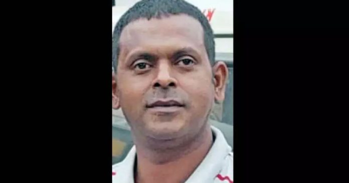 പള്ളി ഭണ്ഡാരങ്ങൾ തകർത്ത് പണം കവർന്നു ; യുവാവ് പിടിയിൽ പള്ളി ഭണ്ഡാരങ്ങൾ തകർത്ത് പണം കവർന്നു ; യുവാവ് പിടിയിൽ