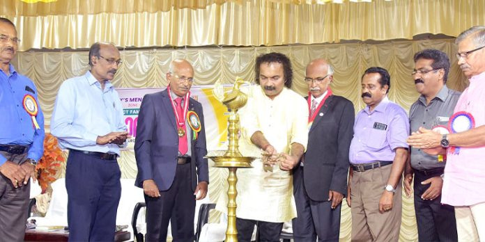 വൈസ്മെൻ ഇന്റർനാഷണലിൻറെ കുടുംബസംഗമവും കലാസന്ധ്യയും നടത്തി വൈസ്മെൻ ഇന്റർനാഷണലിൻറെ കുടുംബസംഗമവും കലാസന്ധ്യയും നടത്തി