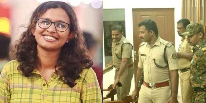 വ്യാജരേഖാ കേസിൽ ചോദ്യം ചെയ്യാൻ നീലേശ്വരം പോലീസിന്റെ നോട്ടീസ്; വിദ്യ ഇന്ന് ഹാജരാകണം വ്യാജരേഖാ കേസിൽ ചോദ്യം ചെയ്യാൻ നീലേശ്വരം പോലീസിന്റെ നോട്ടീസ്; വിദ്യ ഇന്ന് ഹാജരാകണം