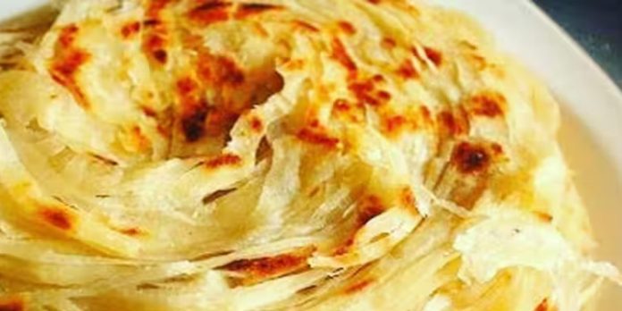 പൊറോട്ടക്ക് ഗ്രേവി നല്കാത്തതിന്റെ പേരില് ഹോട്ടലുടമയെ വാളുകൊണ്ട് വെട്ടാന് ശ്രമം പൊറോട്ടക്ക് ഗ്രേവി നല്കാത്തതിന്റെ പേരില് ഹോട്ടലുടമയെ വാളുകൊണ്ട് വെട്ടാന് ശ്രമം