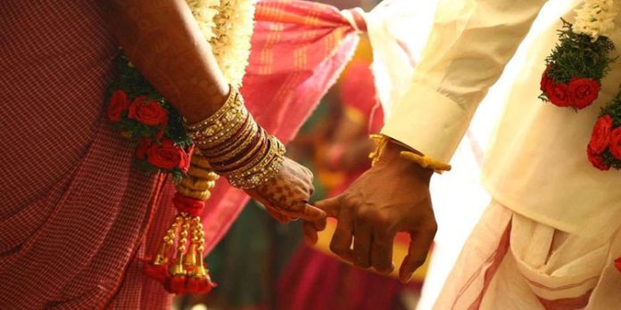 ഭർത്താവിനെതിരെ ബലാത്സംഗ പരാതിയുമായി ഭാര്യ ; നിയമം ദുരുപയോഗപ്പെടുത്തിയതിനെതിരെ ഹൈക്കോടതി നടപടി ഭർത്താവിനെതിരെ ബലാത്സംഗ പരാതിയുമായി ഭാര്യ ; നിയമം ദുരുപയോഗപ്പെടുത്തിയതിനെതിരെ ഹൈക്കോടതി നടപടി
