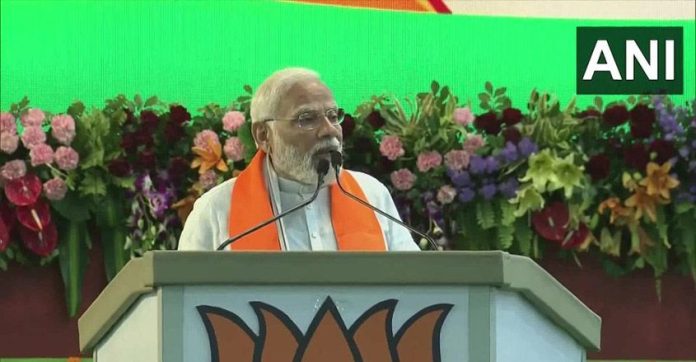 പല പട്ടിക വിഭാഗങ്ങളെയും വികസനത്തില് നിന്ന് അകറ്റുന്നു ; കേരളത്തെ വിമര്ശിച്ച് മോദി പല പട്ടിക വിഭാഗങ്ങളെയും വികസനത്തില് നിന്ന് അകറ്റുന്നു ; കേരളത്തെ വിമര്ശിച്ച് മോദി