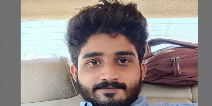 ഖത്തറില് പാലക്കാട് സ്വദേശിയായ യുവാവ് ഹൃദയാഘാതം മൂലം മരിച്ചു ഖത്തറില് പാലക്കാട് സ്വദേശിയായ യുവാവ് ഹൃദയാഘാതം മൂലം മരിച്ചു