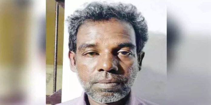 റോഡരികിൽ സ്കൂട്ടർ നിർത്തി കടയിൽ കയറിയപ്പോൾ വണ്ടി മോഷ്ടിച്ചു ; പ്രതി അറസ്റ്റിൽ റോഡരികിൽ സ്കൂട്ടർ നിർത്തി കടയിൽ കയറിയപ്പോൾ വണ്ടി മോഷ്ടിച്ചു ; പ്രതി അറസ്റ്റിൽ