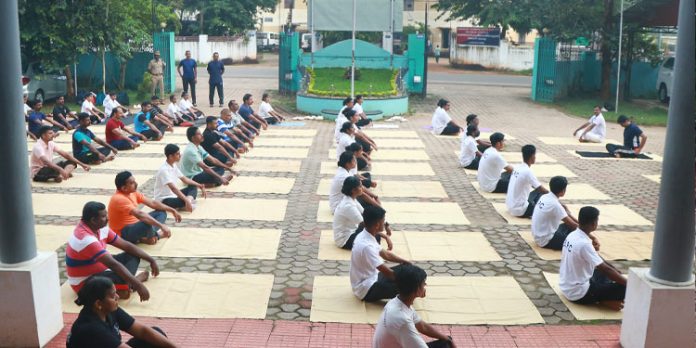 ജില്ലയിലെ പോലീസും യോഗാദിനം ആചരിച്ചു ജില്ലയിലെ പോലീസും യോഗാദിനം ആചരിച്ചു