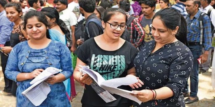 നീറ്റ് യുജി പരീക്ഷാഫലം പ്രസിദ്ധീകരിച്ചു നീറ്റ് യുജി പരീക്ഷാഫലം പ്രസിദ്ധീകരിച്ചു