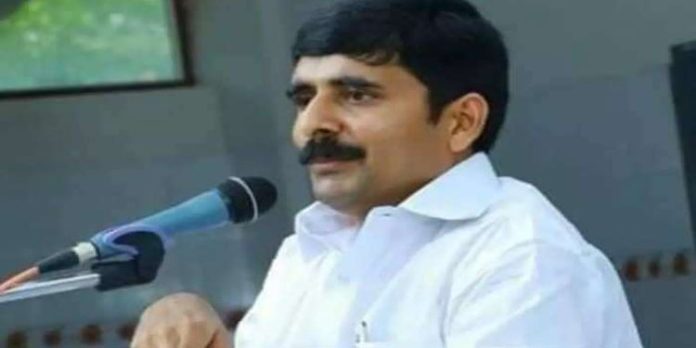 മാധ്യമപ്രവര്ത്തകയ്ക്ക് അശ്ലീല സന്ദേശം ; പിഡിപി നേതാവ് നിസാര് മേത്തര് പോലീസ് കസ്റ്റഡിയില് മാധ്യമപ്രവര്ത്തകയ്ക്ക് അശ്ലീല സന്ദേശം ; പിഡിപി നേതാവ് നിസാര് മേത്തര് പോലീസ് കസ്റ്റഡിയില്