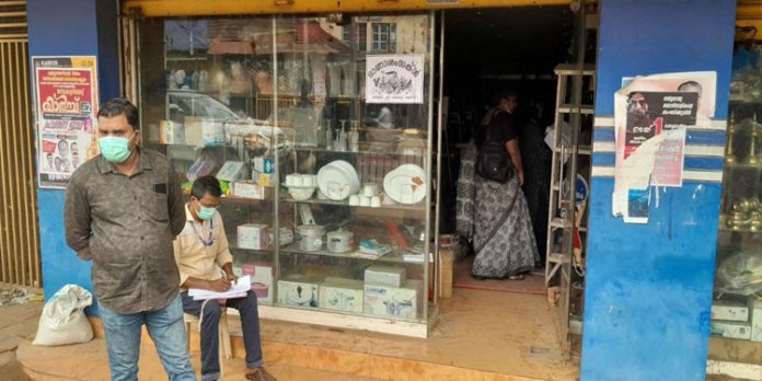 പോപ്പുലര് ഫിനാന്സ് തട്ടിപ്പ് ; ഒഴിപ്പിക്കല് നടപടികള് നടന്നു പോപ്പുലര് ഫിനാന്സ് തട്ടിപ്പ് ; ഒഴിപ്പിക്കല് നടപടികള് നടന്നു
