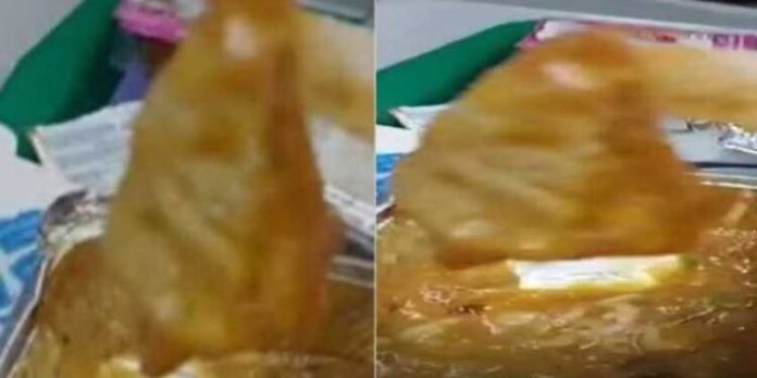 വന്ദേഭാരതിലെ പനീര് കറിയില് പ്ലാസ്റ്റിക് ; പരാതി വന്ദേഭാരതിലെ പനീര് കറിയില് പ്ലാസ്റ്റിക് ; പരാതി