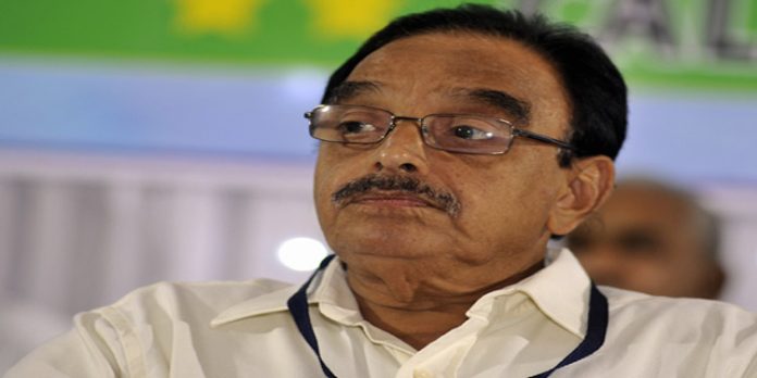 ഷംസീര് നടത്തിയ പരാമര്ശങ്ങളിലേക്ക് മുസ്ലീങ്ങളെ എന്തിനാണ് വലിച്ചിഴക്കുന്നതെന്ന് പികെ അബ്ദു റബ്ബ് ഷംസീര് നടത്തിയ പരാമര്ശങ്ങളിലേക്ക് മുസ്ലീങ്ങളെ എന്തിനാണ് വലിച്ചിഴക്കുന്നതെന്ന് പികെ അബ്ദു റബ്ബ്
