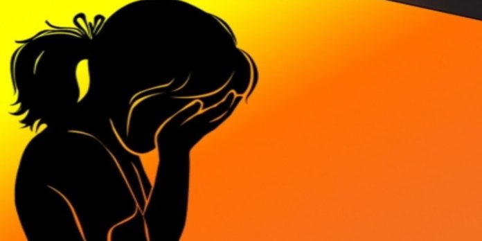 അഞ്ചുവയസ്സുകാരിക്ക് നേരേ ലൈംഗികാതിക്രമം ; രണ്ട് സ്കൂള് വിദ്യാര്ത്ഥികള് അറസ്റ്റില് അഞ്ചുവയസ്സുകാരിക്ക് നേരേ ലൈംഗികാതിക്രമം ; രണ്ട് സ്കൂള് വിദ്യാര്ത്ഥികള് അറസ്റ്റില്