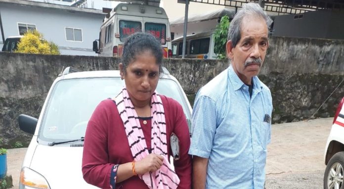 താമരശ്ശേരിയിൽ വൻ വിദേശ മദ്യ വേട്ട ; 72 കുപ്പി വിദേശമദ്യവുമായി യുവതി ഉൾപ്പെടെ രണ്ട് പേർ അറസ്റ്റിൽ താമരശ്ശേരിയിൽ വൻ വിദേശ മദ്യ വേട്ട ; 72 കുപ്പി വിദേശമദ്യവുമായി യുവതി ഉൾപ്പെടെ രണ്ട് പേർ അറസ്റ്റിൽ