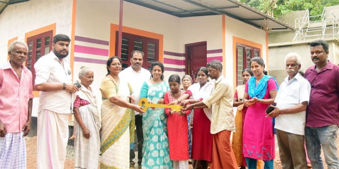 ഡോ.എം. എസ്. സുനിലിന്റെ 285 – മത്തെ സ്നേഹഭവനം അശ്വതിക്കും കുടുംബത്തിനും ഡോ.എം. എസ്. സുനിലിന്റെ 285 – മത്തെ സ്നേഹഭവനം അശ്വതിക്കും കുടുംബത്തിനും