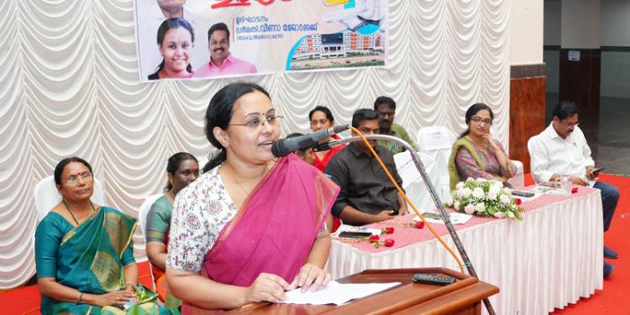 കോന്നി മെഡിക്കല് കോളജിനെ പൂര്ണതോതില് പ്രവര്ത്തനസജ്ജമാക്കുകയാണ് ലക്ഷ്യം : മന്ത്രി വീണാ ജോര്ജ് കോന്നി മെഡിക്കല് കോളജിനെ പൂര്ണതോതില് പ്രവര്ത്തനസജ്ജമാക്കുകയാണ് ലക്ഷ്യം : മന്ത്രി വീണാ ജോര്ജ്