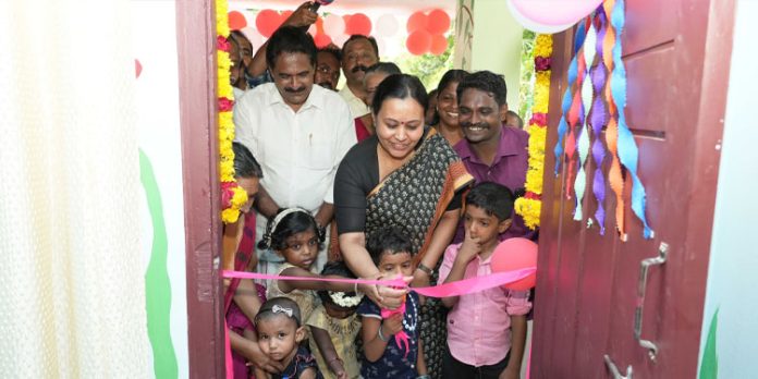 അങ്കണവാടികളിലെ സമ്പൂര്ണ വൈദ്യുതവത്ക്കരണം ഈ വര്ഷം സാധ്യമാകും : മന്ത്രി വീണാ ജോര്ജ് അങ്കണവാടികളിലെ സമ്പൂര്ണ വൈദ്യുതവത്ക്കരണം ഈ വര്ഷം സാധ്യമാകും : മന്ത്രി വീണാ ജോര്ജ്