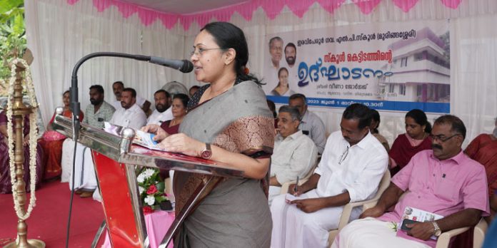 കുട്ടികളെ വിശ്വപൗരന്മാരായി വളര്ത്തി എടുക്കുക ലക്ഷ്യം : മന്ത്രി വീണാ ജോര്ജ് കുട്ടികളെ വിശ്വപൗരന്മാരായി വളര്ത്തി എടുക്കുക ലക്ഷ്യം : മന്ത്രി വീണാ ജോര്ജ്