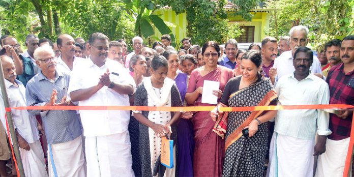പുന്നോണ് പാടശേഖര ഫാം റോഡ് : കള്വേര്ട്ടുകള് ശക്തിപ്പെടുത്താല് 19 ലക്ഷം രൂപയുടെ ഭരണാനുമതി : മന്ത്രി വീണാ ജോര്ജ് പുന്നോണ് പാടശേഖര ഫാം റോഡ് : കള്വേര്ട്ടുകള് ശക്തിപ്പെടുത്താല് 19 ലക്ഷം രൂപയുടെ ഭരണാനുമതി : മന്ത്രി വീണാ ജോര്ജ്
