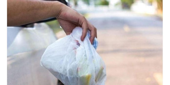 മാലിന്യം പൊതുസ്ഥലത്ത് തള്ളിയതിന് 5,000 രൂപ പിഴ ഇടാക്കി മാലിന്യം പൊതുസ്ഥലത്ത് തള്ളിയതിന് 5,000 രൂപ പിഴ ഇടാക്കി