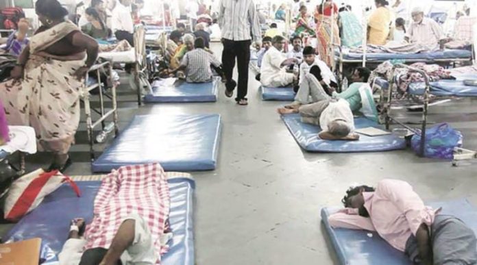 പനിയിൽ മുങ്ങി കേരളം ; ഈ മാസം പകർച്ചപ്പനി സ്ഥിരീകരിച്ചവരുടെ എണ്ണം ഒരു ലക്ഷം പിന്നിട്ടു പനിയിൽ മുങ്ങി കേരളം ; ഈ മാസം പകർച്ചപ്പനി സ്ഥിരീകരിച്ചവരുടെ എണ്ണം ഒരു ലക്ഷം പിന്നിട്ടു