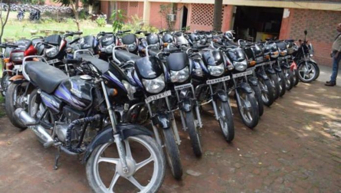 തിരുവനന്തപുരത്തെ ഈ ആശുപത്രി പരിസരത്ത് വാഹന മോഷണം പതിവാകുന്നു ; നടപടിയെടുക്കാതെ അധികൃതർ തിരുവനന്തപുരത്തെ ഈ ആശുപത്രി പരിസരത്ത് വാഹന മോഷണം പതിവാകുന്നു ; നടപടിയെടുക്കാതെ അധികൃതർ