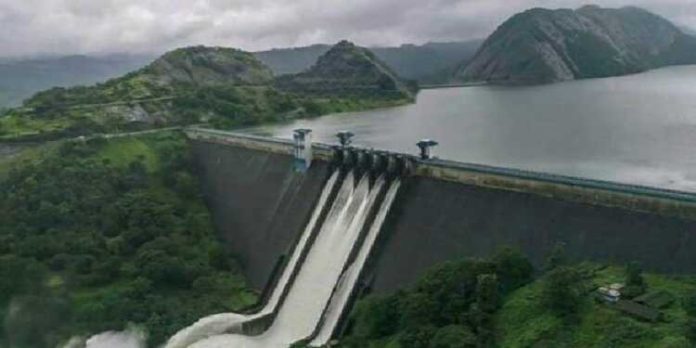 പ്രതീക്ഷിച്ച മഴ ലഭിച്ചില്ല ; ജലസംഭരണികളിലെ ജലനിരപ്പ് കുറയുന്നു പ്രതീക്ഷിച്ച മഴ ലഭിച്ചില്ല ; ജലസംഭരണികളിലെ ജലനിരപ്പ് കുറയുന്നു