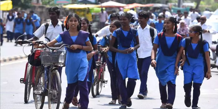 കൊടുംവേനൽ ; തമിഴ്നാട്ടിൽ സ്കൂൾ തുറക്കുന്നത് വീണ്ടും നീട്ടിവെച്ചു കൊടുംവേനൽ ; തമിഴ്നാട്ടിൽ സ്കൂൾ തുറക്കുന്നത് വീണ്ടും നീട്ടിവെച്ചു