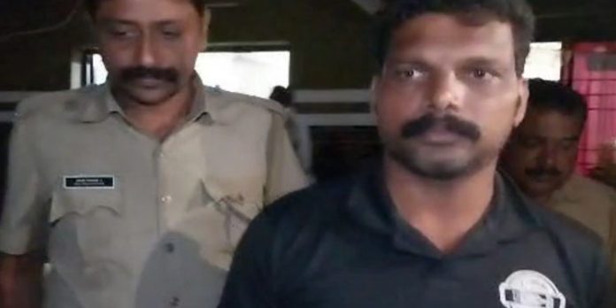 കല്ലമ്പലത്ത് ഒമ്പതുവയസുകാരനെ ലൈംഗികമായി പീഡിപ്പിച്ച യുവാവ് അറസ്റ്റിൽ കല്ലമ്പലത്ത് ഒമ്പതുവയസുകാരനെ ലൈംഗികമായി പീഡിപ്പിച്ച യുവാവ് അറസ്റ്റിൽ